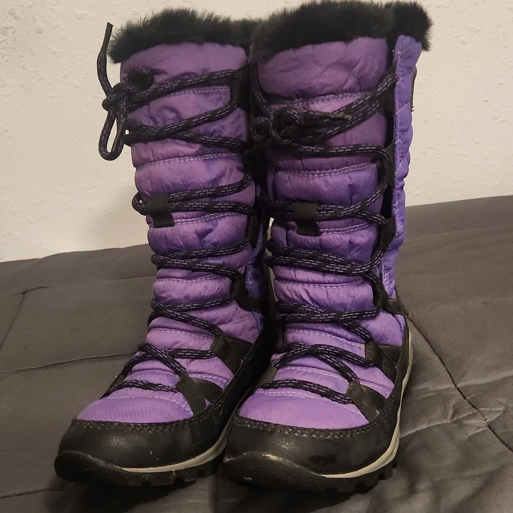 Sorel Purple Boots - Picture 6 of 7